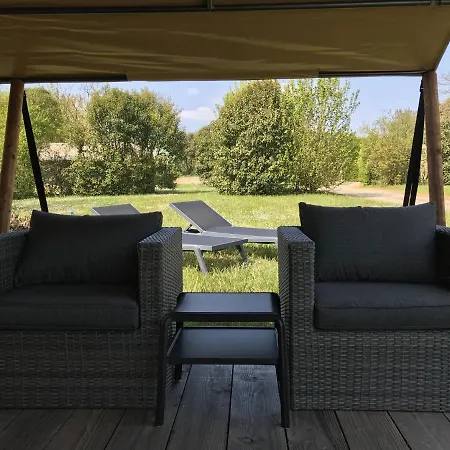 Budget Glamping Safaritent - Bretonniere * Saint-Julien-des-Landes